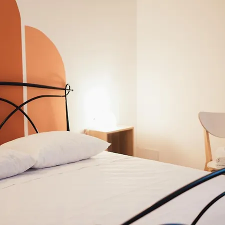 La Piccola Lady בית הארחה