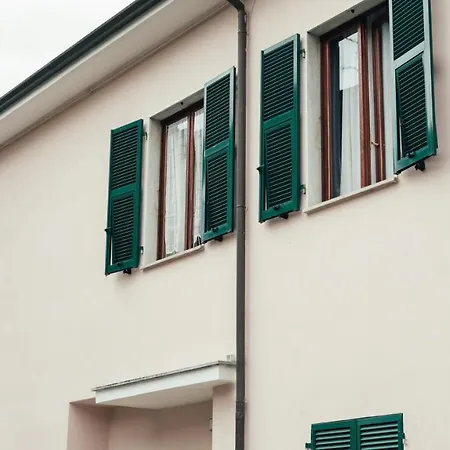 La Piccola Lady בית הארחה